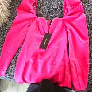 Woman's long puff sleeved v neck body con mini dress